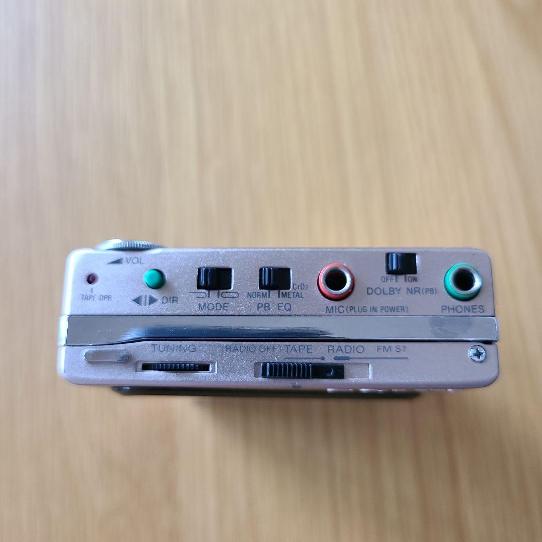 SONY ソニー WALKMAN ウォークマン WM-F203　ラジオ動作確認済 SONY WM-F203 Walkman Radio Cassette Player Maintenance