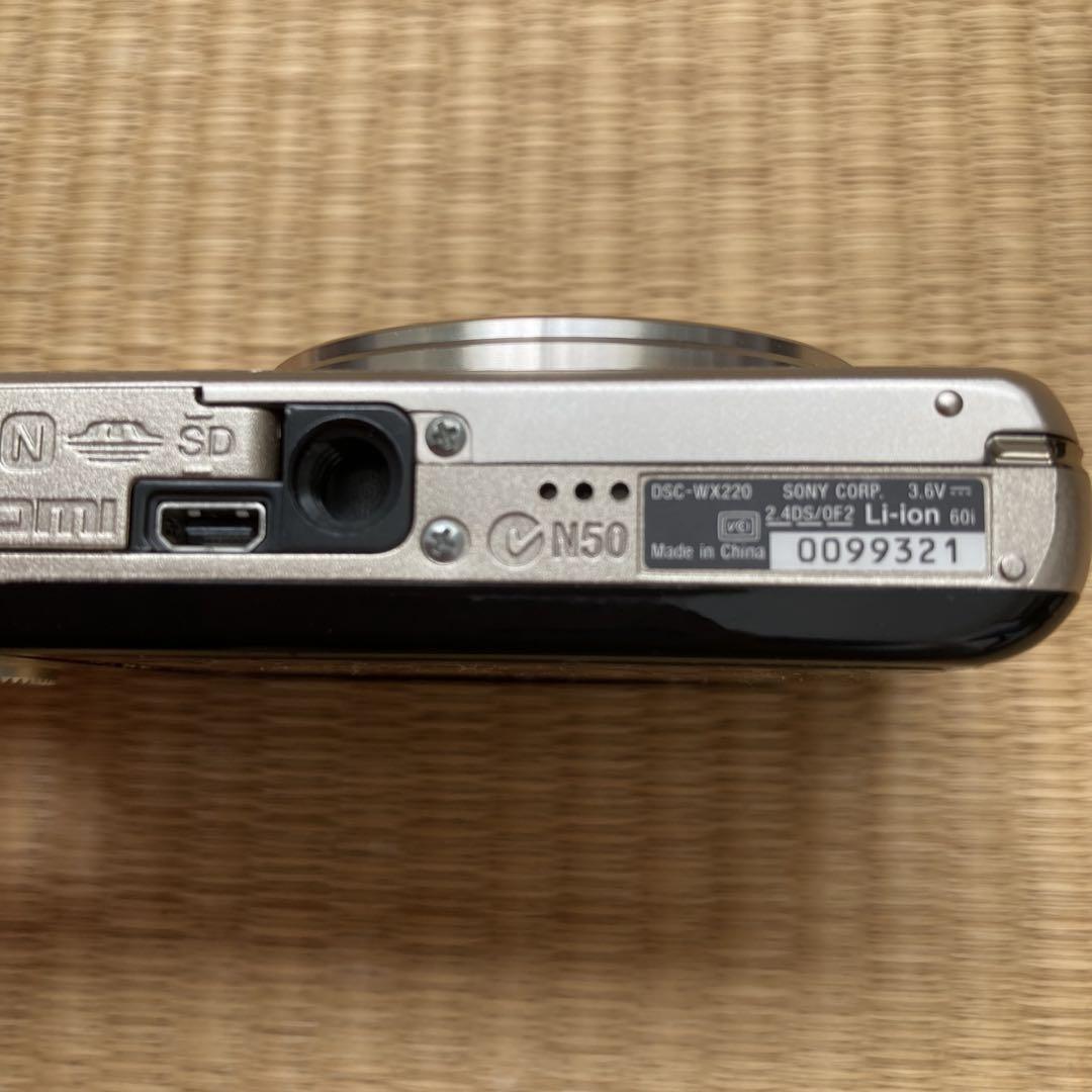 SONY Cyber-shot シルバー 10倍光学ズーム　ジャンク品