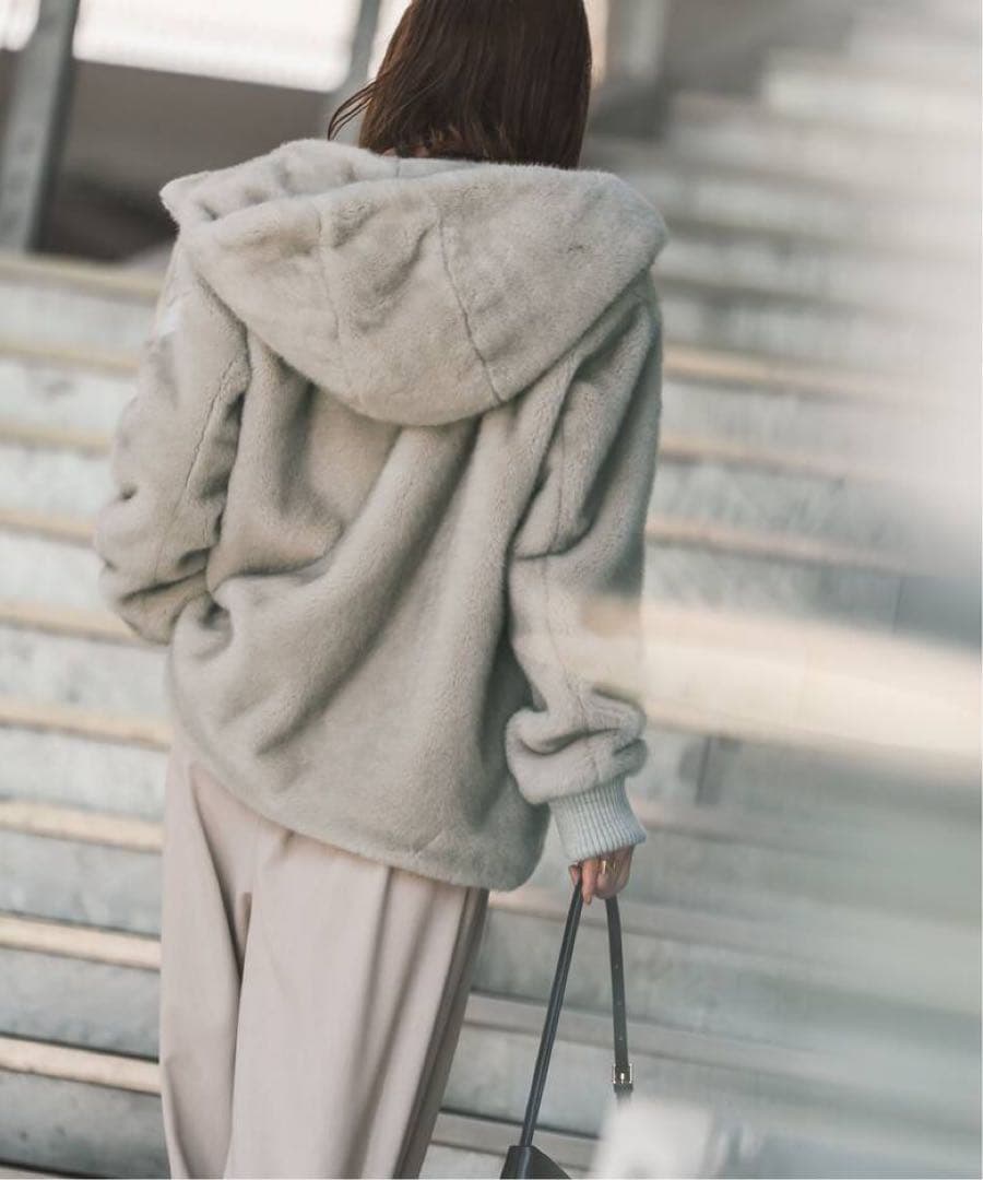 新品未使用⭐︎ 《NOBLE別注》TATRAS/タトラス AVIRA(アヴィラ) 新品未使用⭐︎ 《NOBLE別注》TATRAS/タトラス AVIRA(アヴィラ)