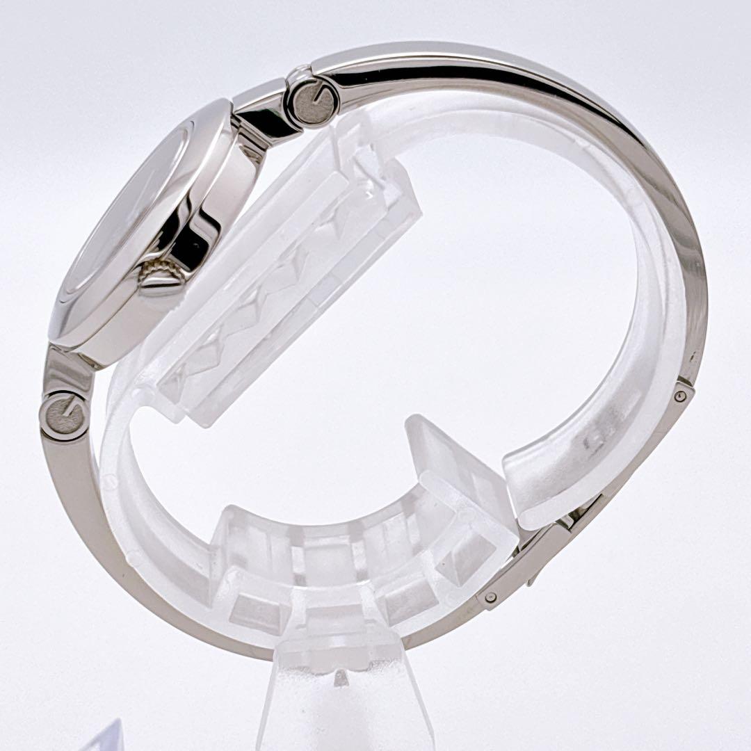 【美品・電池新品・箱】GUCCI 105 フローラ ブラック ダイヤ ラウンド 【美品・電池新品・箱】GUCCI 105 フローラ ブラック ダイヤ ラウンド