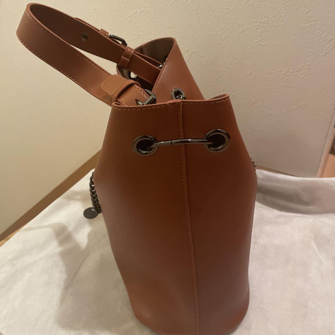 激安正規品 ⭐︎新品⭐︎Folli Follie チェーン トートバッグ ブラウン バッグ