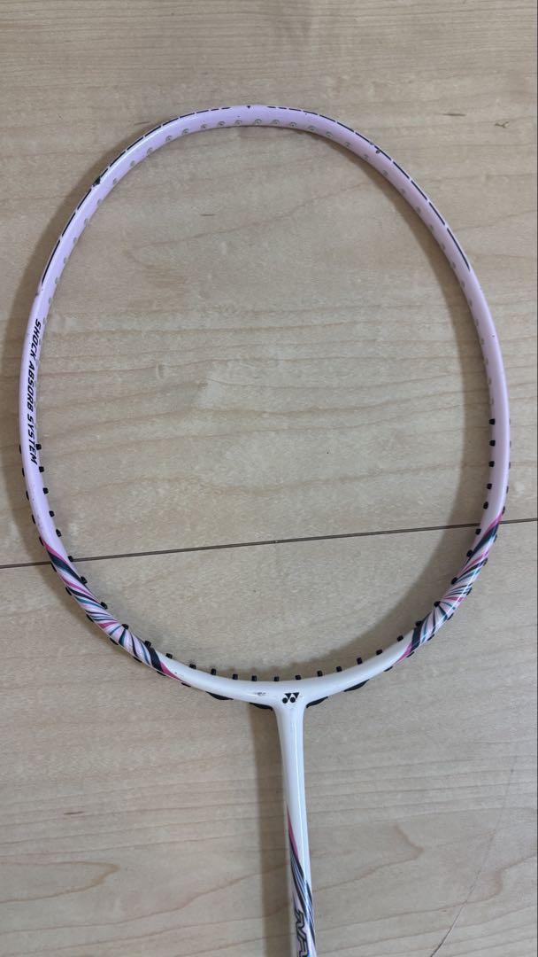 YONEX Nanoray 250 バドミントンラケット　ホワイト/ピンク