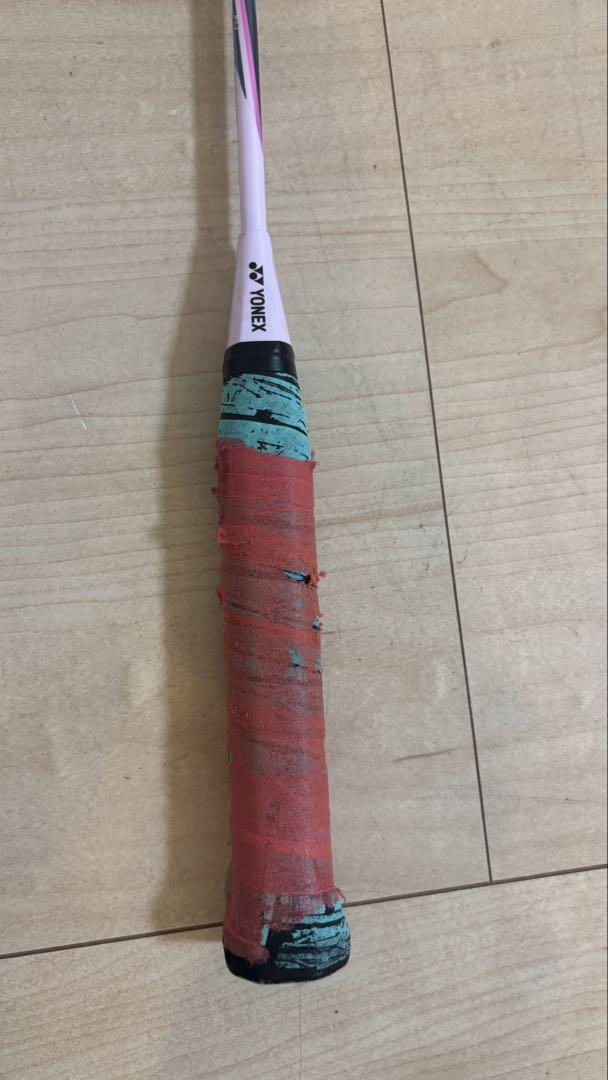 YONEX Nanoray 250 バドミントンラケット　ホワイト/ピンク