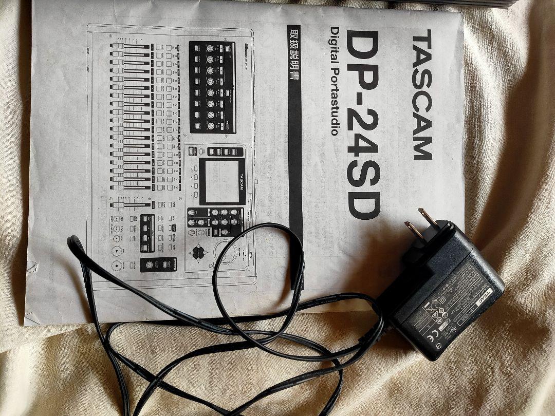 TASCAM DP-24SD マルチトラックレコーダー