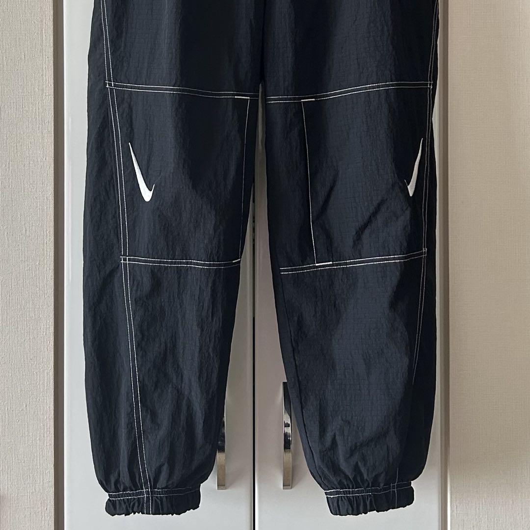 NIKE ナイロンパンツ ウーブンパンツXL白ステッチ 刺繍ロゴ ブラック NIKE ナイロンパンツ ウーブンパンツXL白ステッチ 刺繍ロゴ