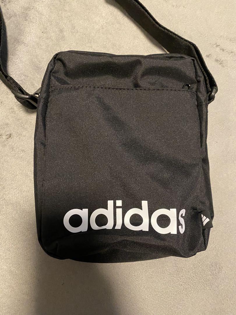 adidas ブラック ショルダーバッグ サコッシュ メッセンジャー
