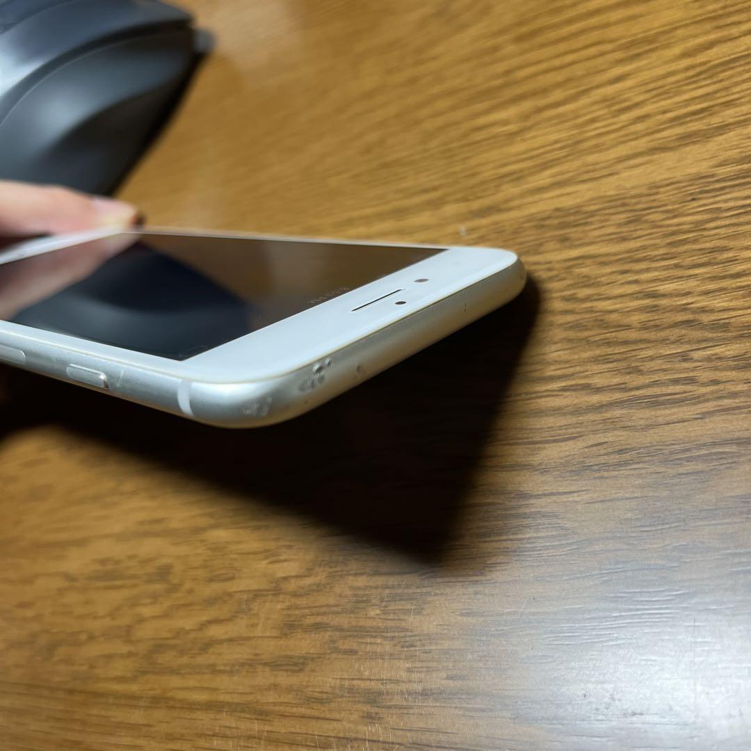 Apple iPhone 8 シルバー 64GB