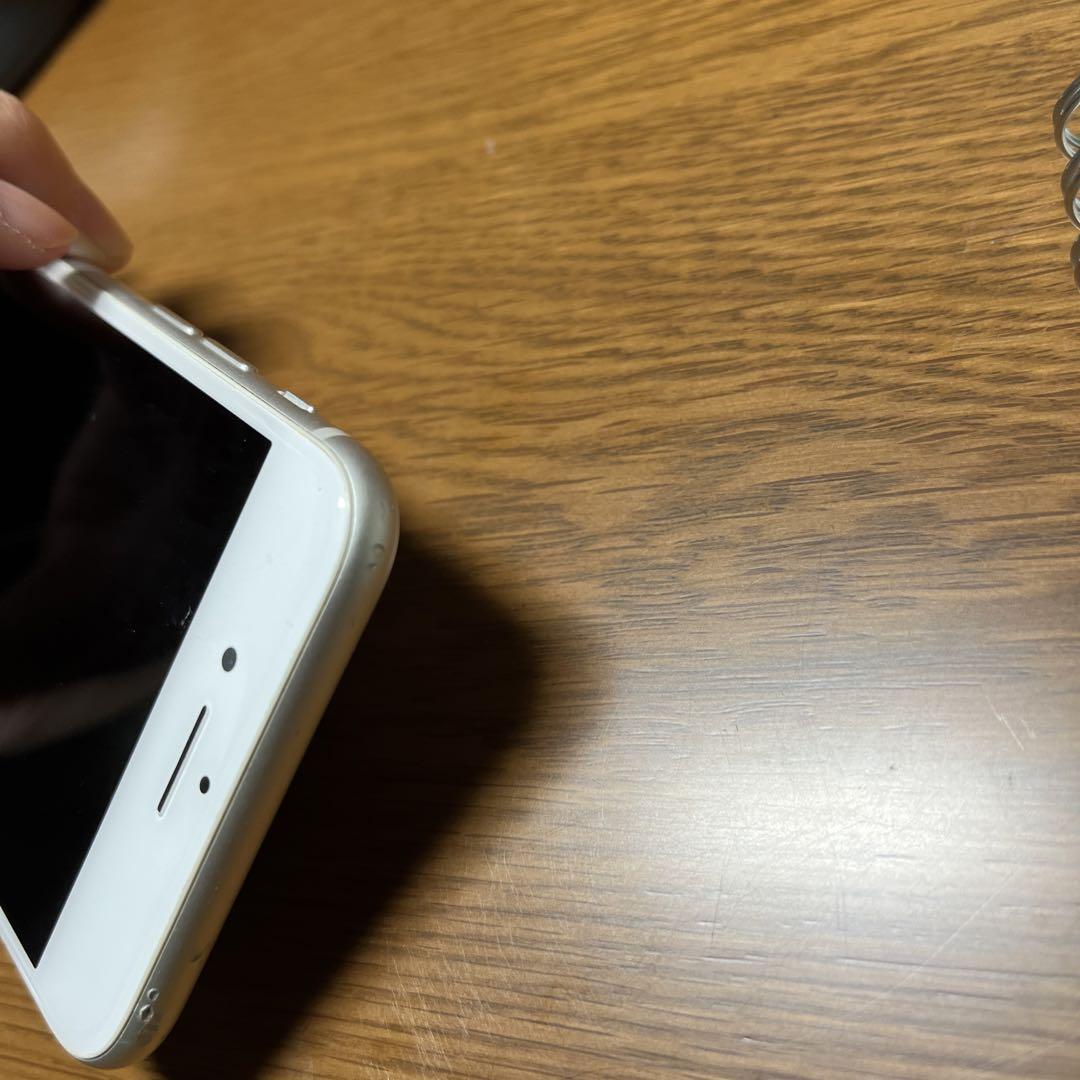 Apple iPhone 8 シルバー 64GB