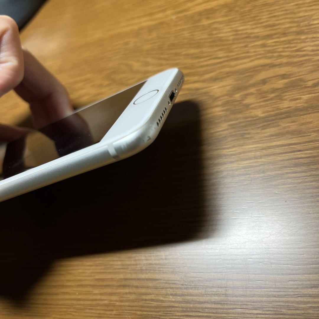 Apple iPhone 8 シルバー 64GB