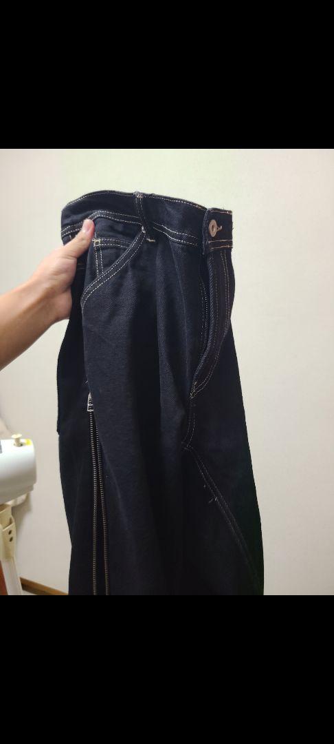 ジッパー付きフレアスリーブフィットジーンズ zara