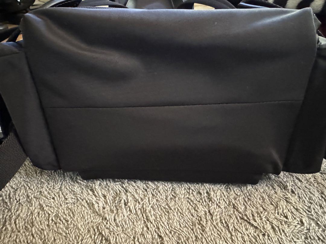 BURBERRY ブラック
