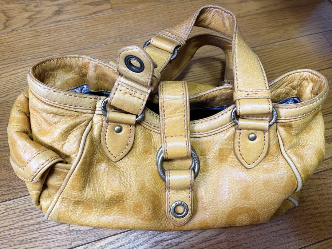 MARC BY MARCJACOBS ハンドバッグ ロゴ印字 キャメル