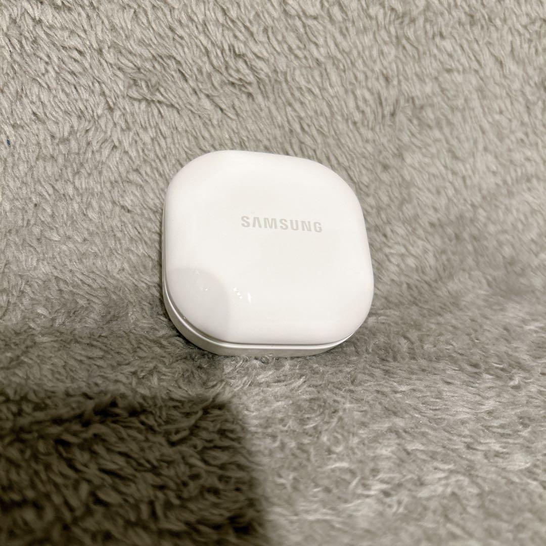 Samsung Galaxy Buds FE ホワイト サムスン 箱・付属品あり