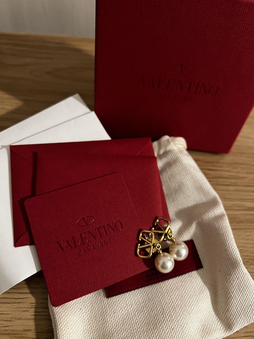 VALENTINOピアス