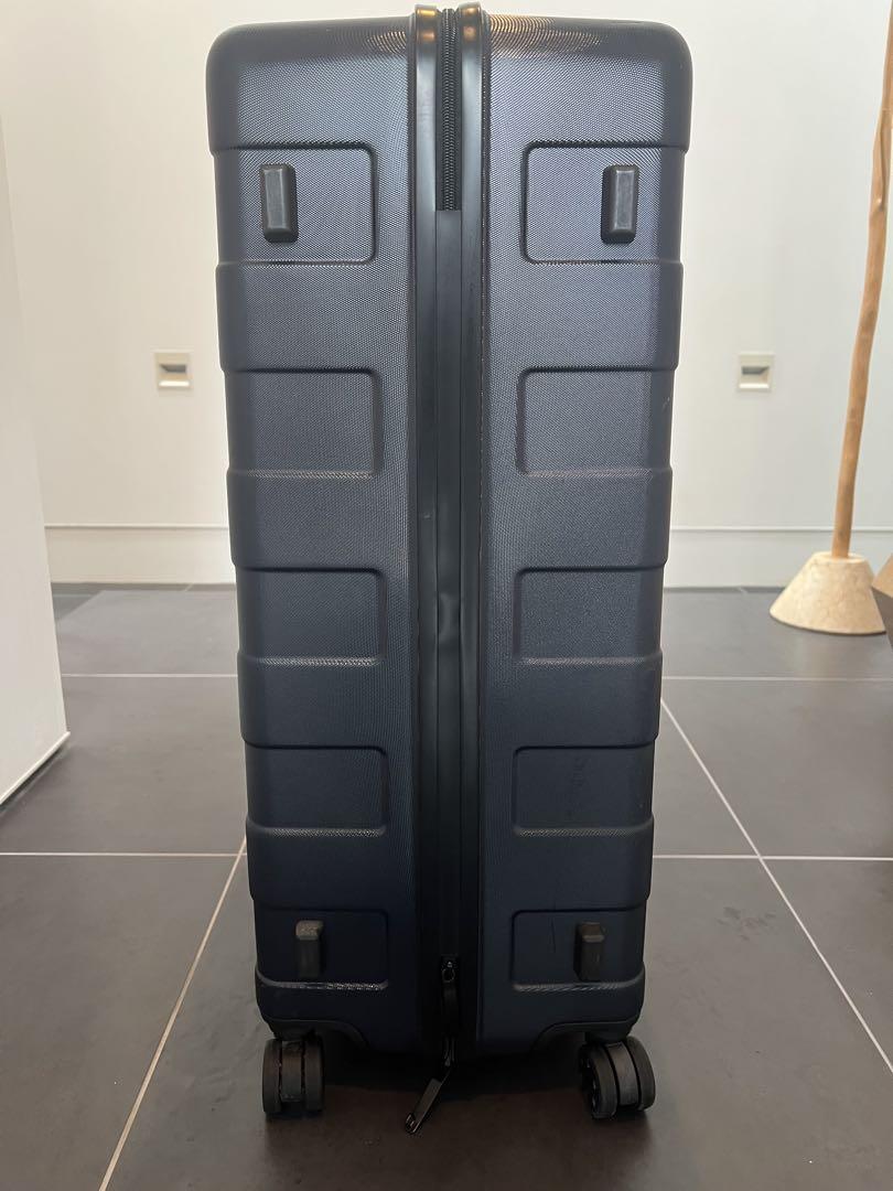 無印良品　大型ハードキャリー（１０４Ｌ）ネイビー