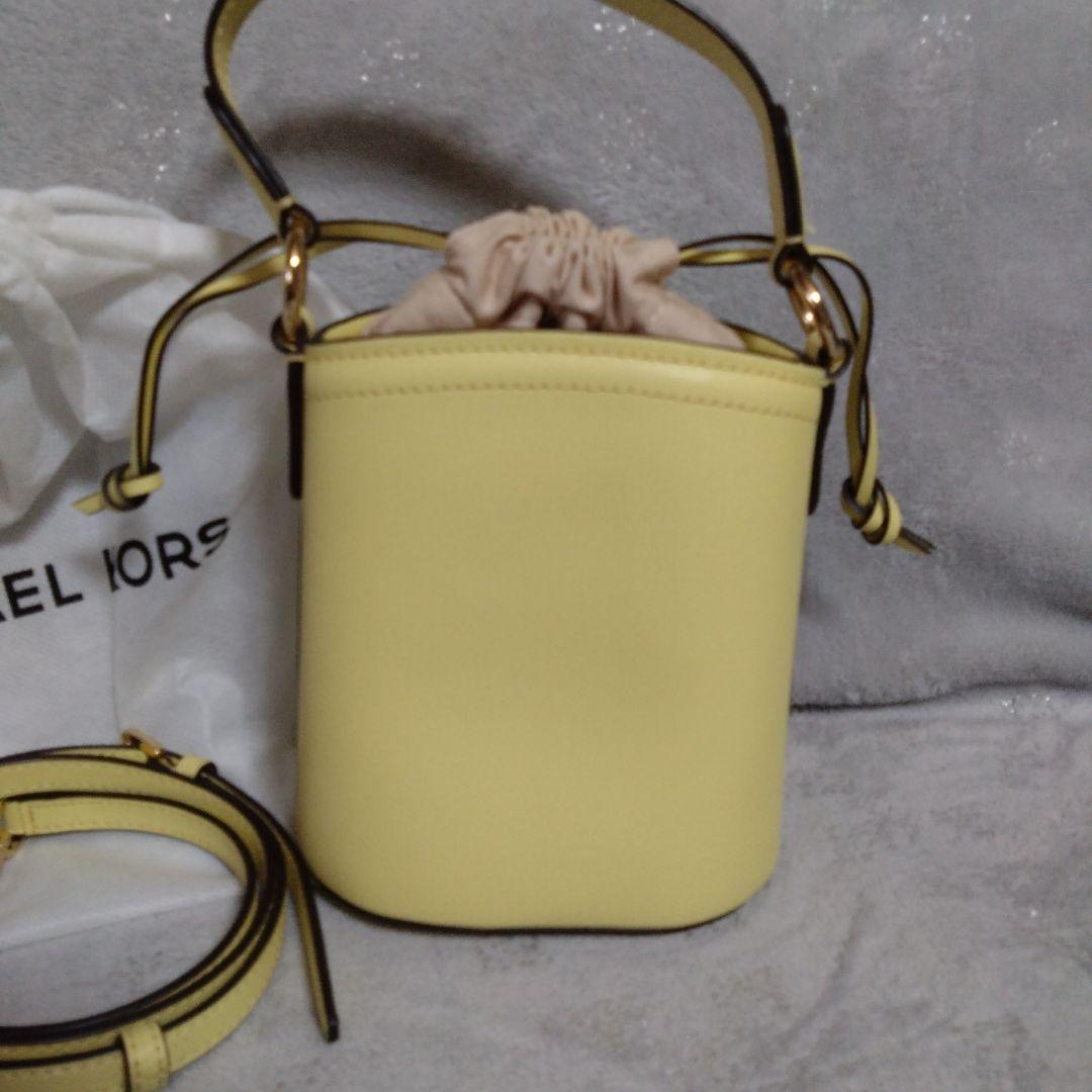 MICHAEL KORS　AIDY ミニバケット クロスボディ スモールバッグ