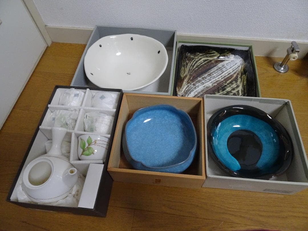 まとめ売り。未使用。急須セット＆皿＆ボウル　5点セット