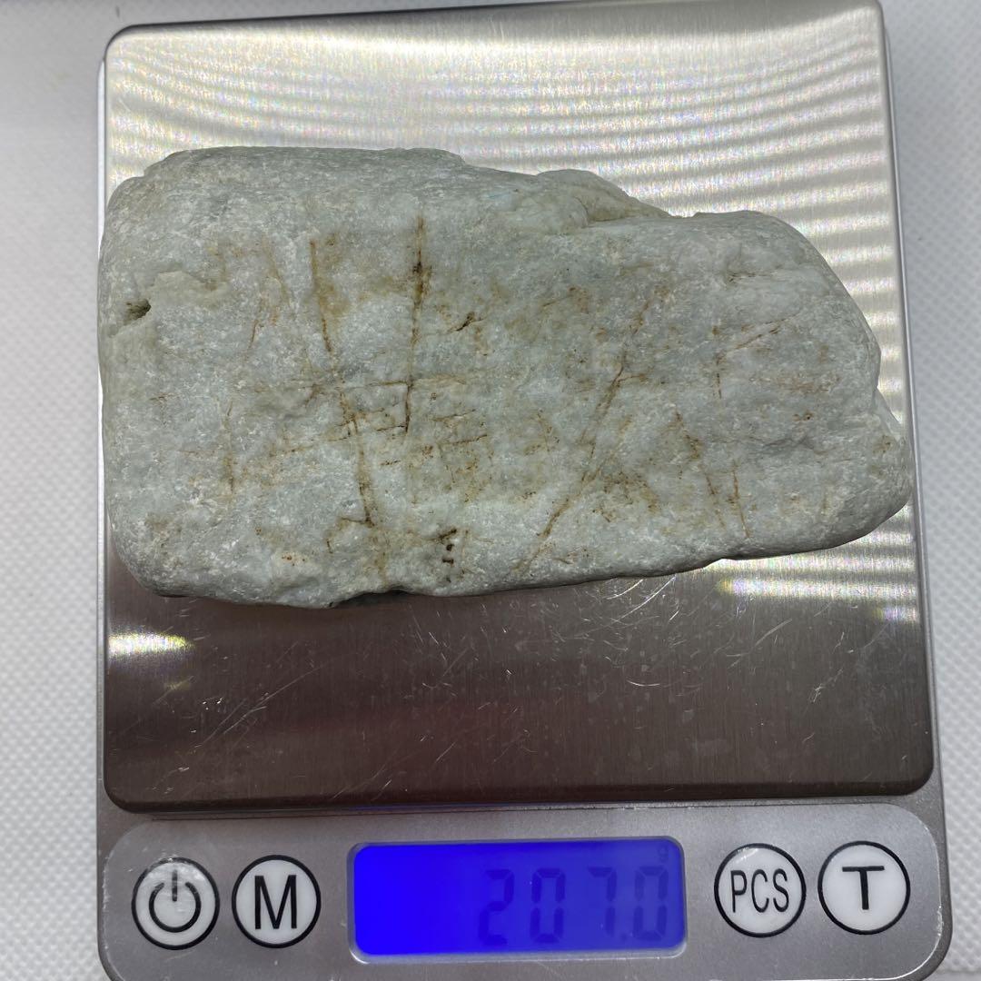 【P074】糸魚川産　翡翠　207g　天然石　ヒスイ　パワーストーン　素材
