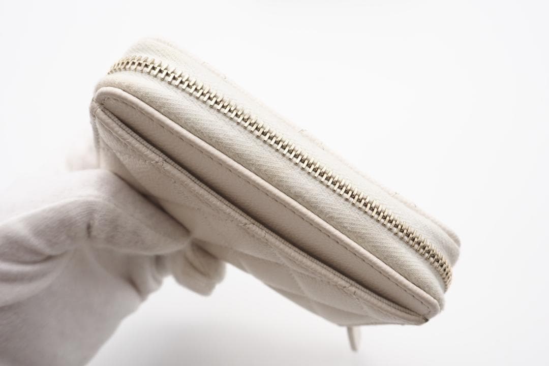 CHANEL 三つ折り財布 キャビアスキン マトラッセ コンパクトウォレット