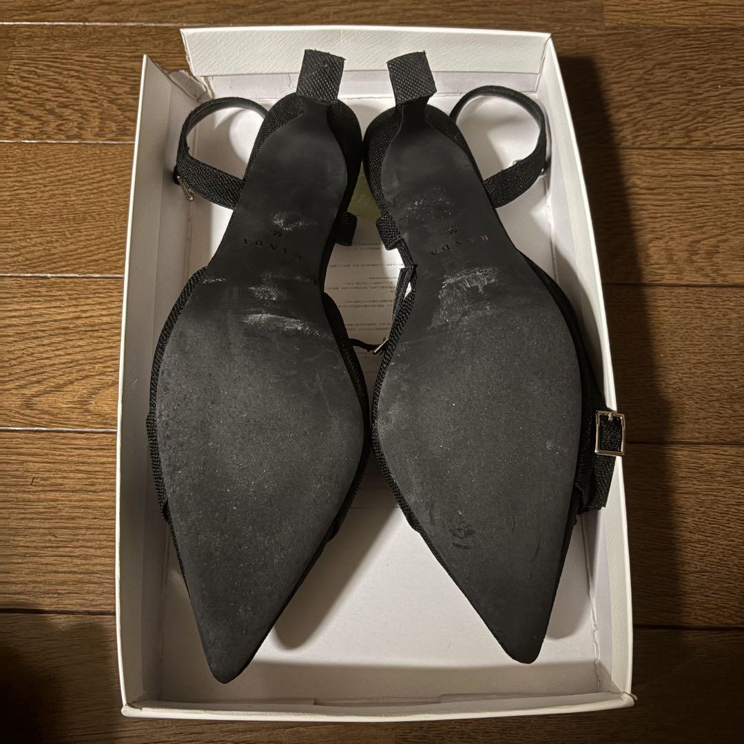 RANDA ビジューパーツストラップパンプス ブラック Mサイズ