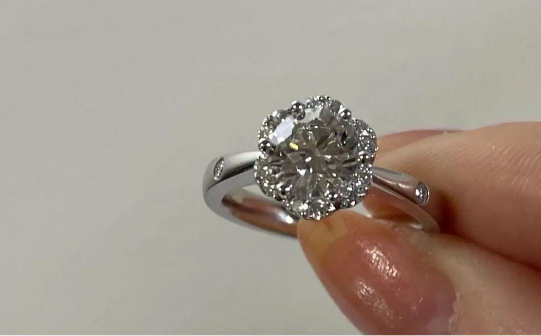 無改色ラボダイヤモンドリング 1.06ct F色 VVS2