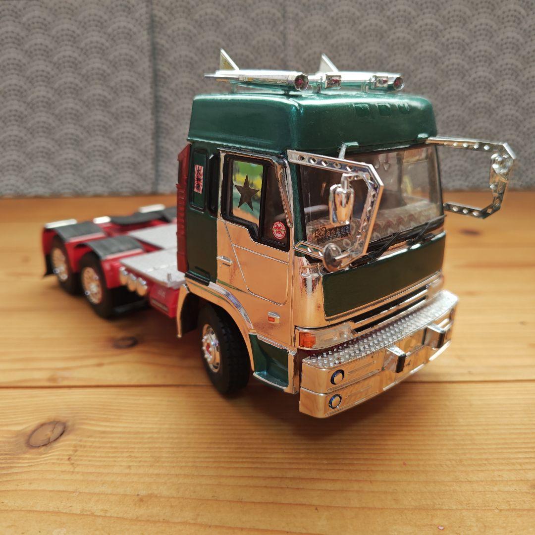 1/32　日野プロフィア　ツーデフトラクタ