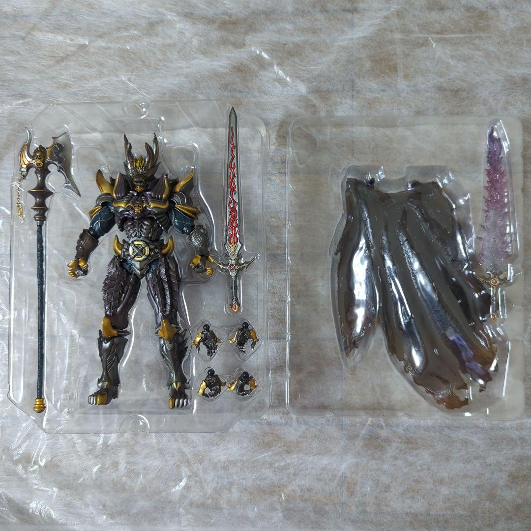 魔戒可動暗黒騎士キバ
