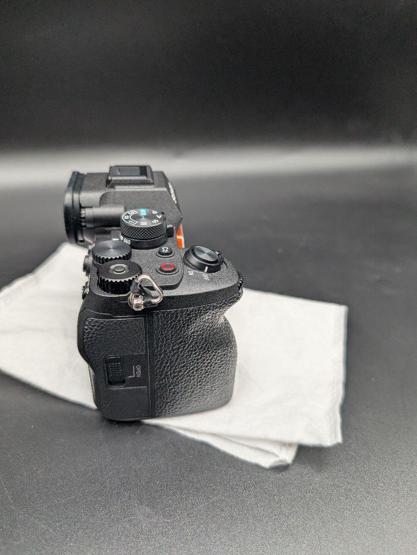 【美品】SONY(ソニー) フルサイズ ミラーレス一眼カメラ α7IV ボディ