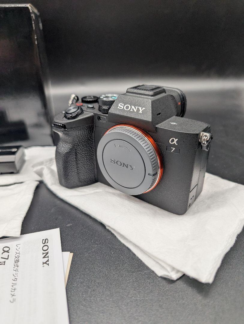 【美品】SONY(ソニー) フルサイズ ミラーレス一眼カメラ α7IV ボディ