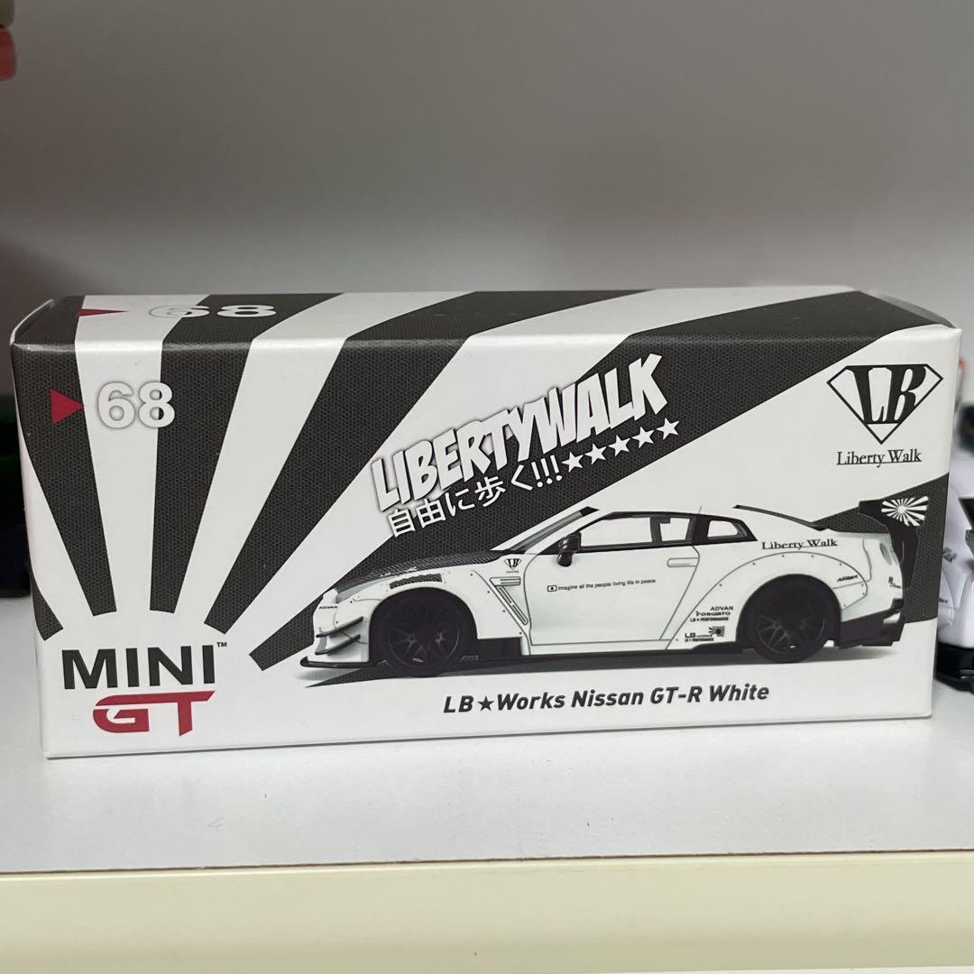 Unboxing Mini GT 68 LBWK Widebody Nissan GT-R - YouTube