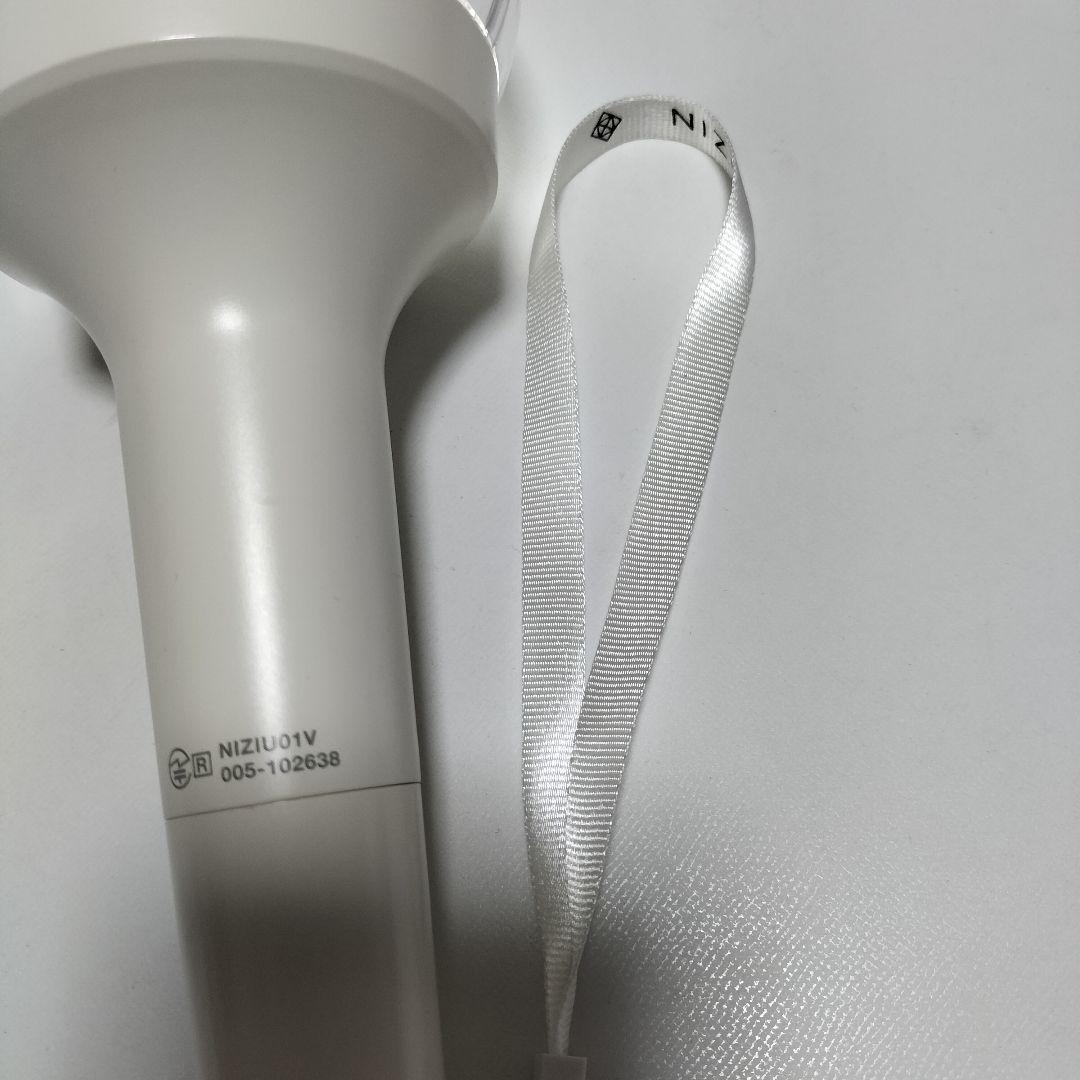 NiziU オフィシャルライトスティック目立った傷や汚れなし