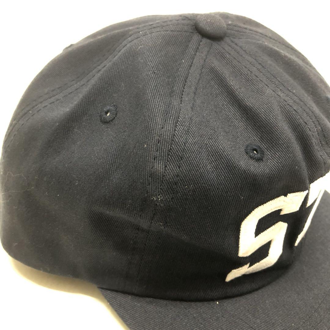 74▢STUSSY アーチストラップ CAP UT0602-5