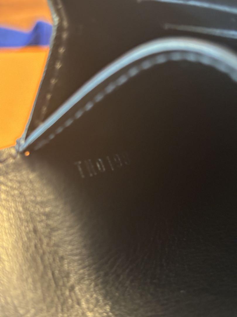 LOUIS VUITTON ノワール　ポルトフォイユ　イリス コンパクト