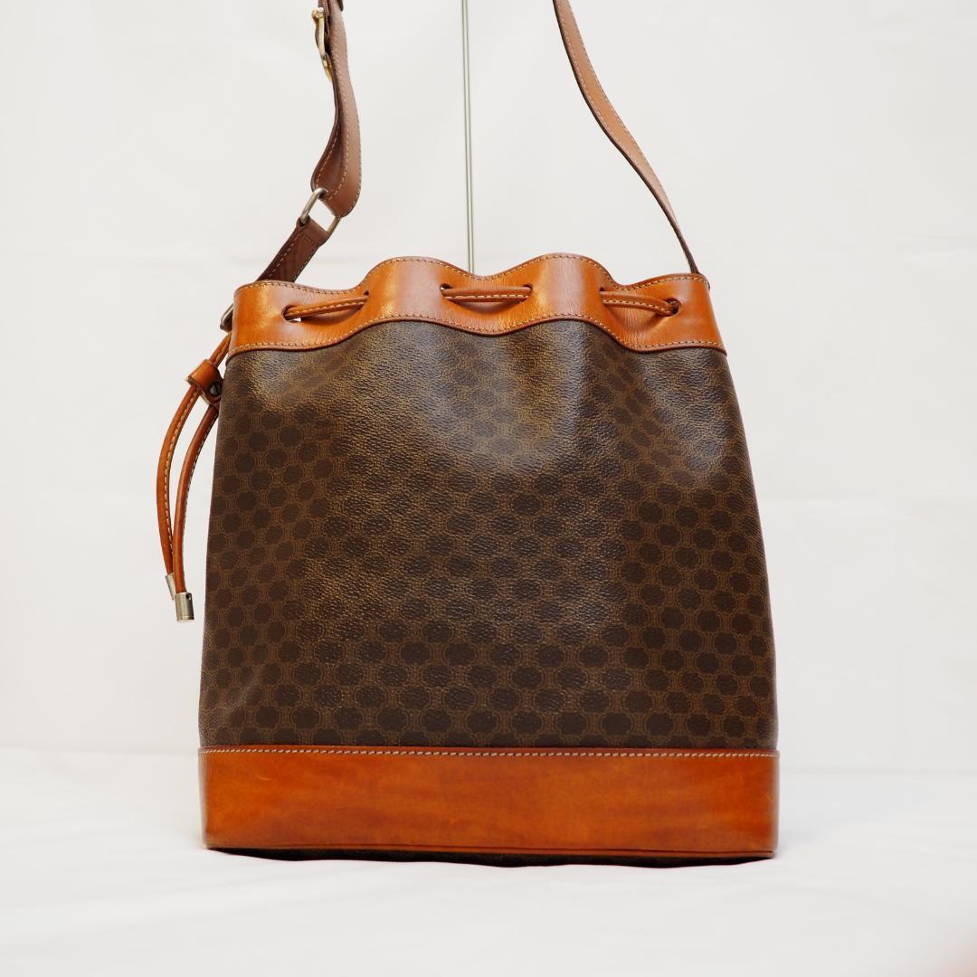 セリーヌ　CELINE マカダム ⼱着 ショルダーバッグ