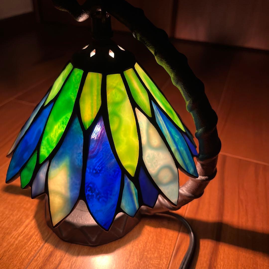 ステンドグラス ランプシェード 青緑 稼働中 ステンドグラス ランプシェード 青緑 稼働中