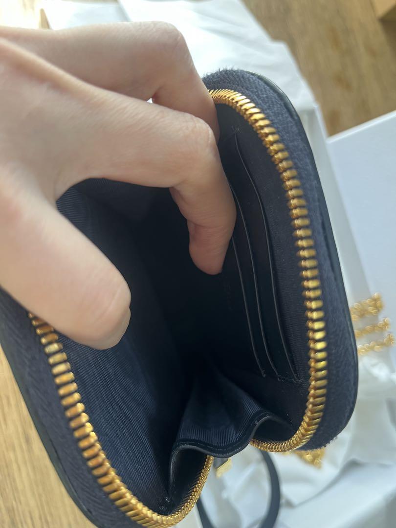 Dior フォンホルダー