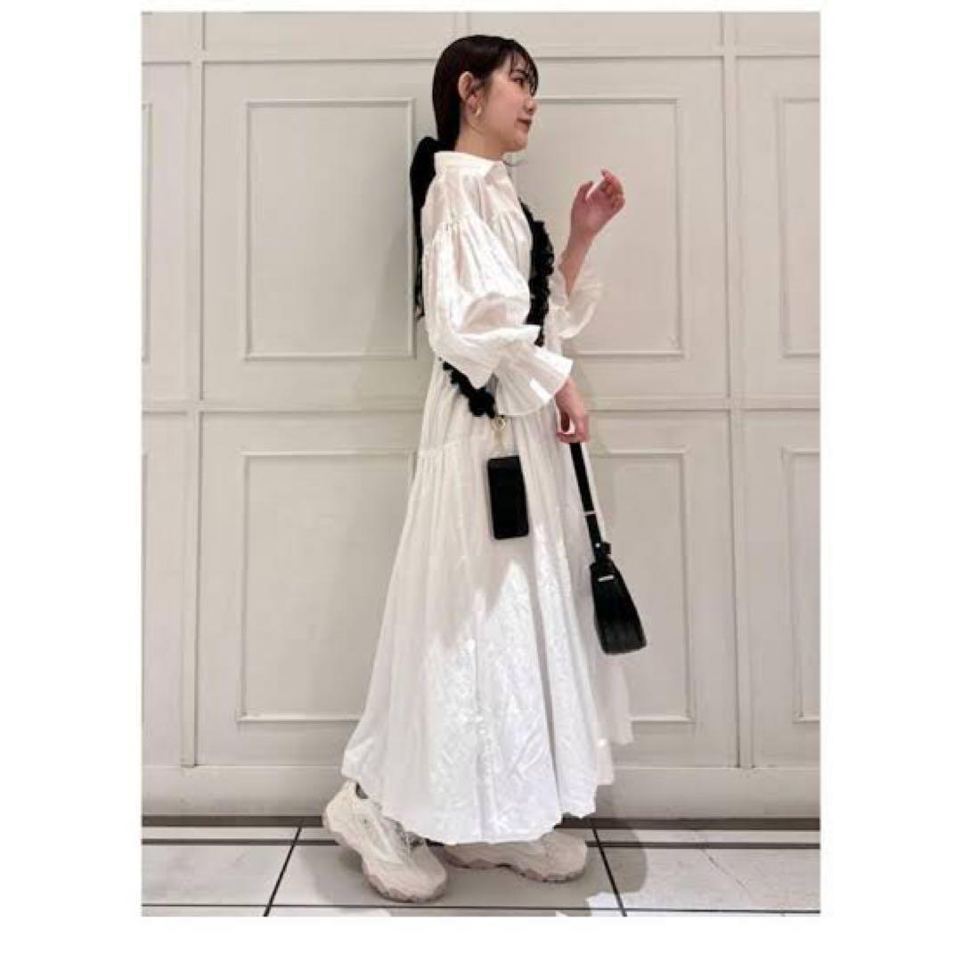 【SNIDEL】コットンギャザーバルーンシャツワンピース 【SNIDEL】コットンギャザーバルーンシャツワンピース