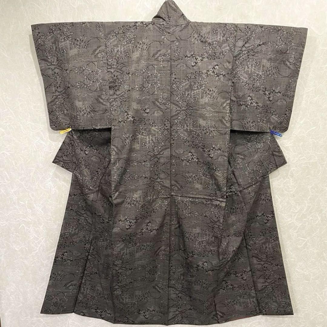 本場奄美大島紬 正絹着物 古代染色 純泥染 袷 証紙付き 本場奄美大島紬 正絹着物 古代染色 純泥染 袷 証紙付き