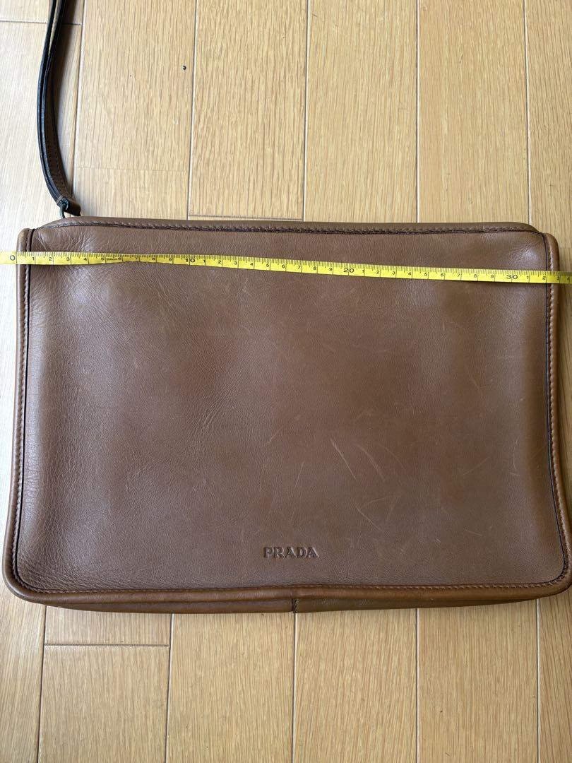 PRADA ブラウン