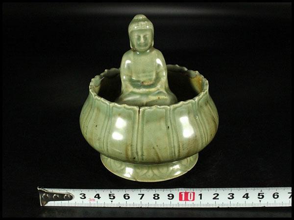 中国美術 青磁 仏座 蓮弁碗(K-A721)