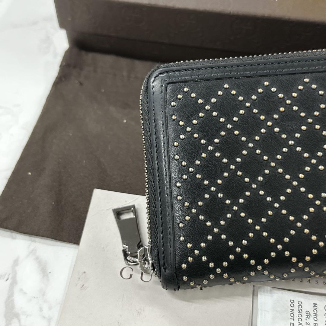 新品同様‼️ グッチ　GUCCI 財布　長財布　スタッズ　ラウンドファスナー