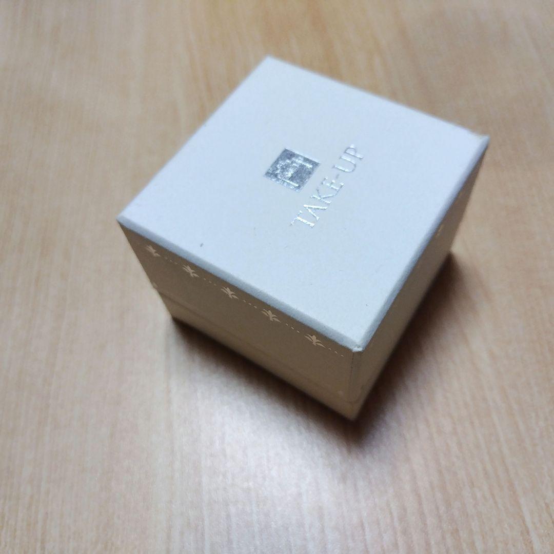 ラウンドピアス(WGアクアマリン)