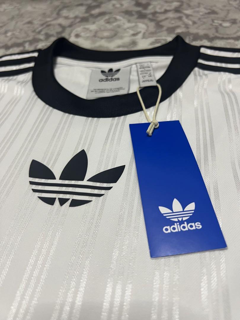 adidas originals アディカラー Tシャツ 即完売