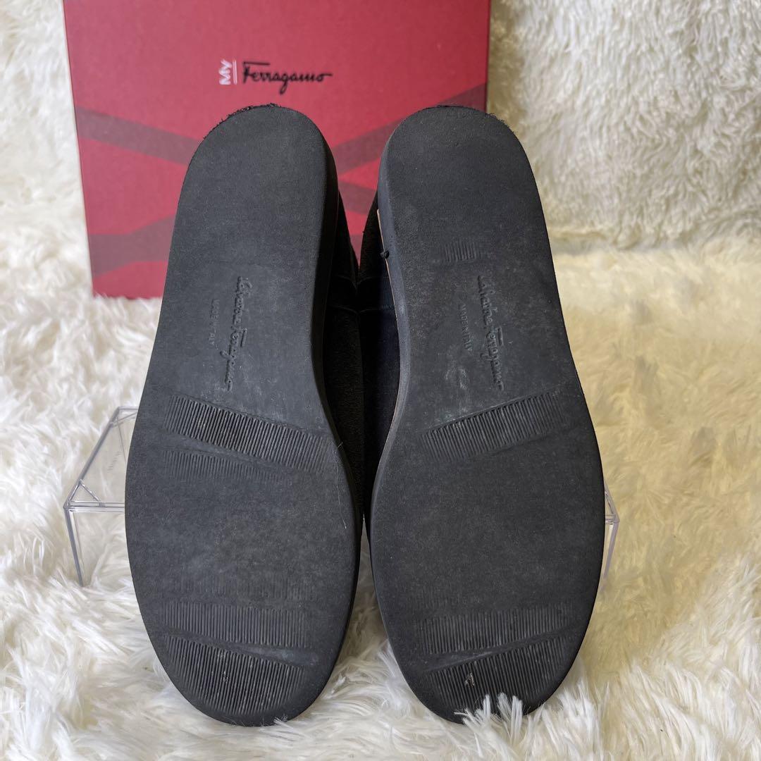 My Ferragamo❤️ブーツ 23cm/5.5Mシープスキン スエード 黒