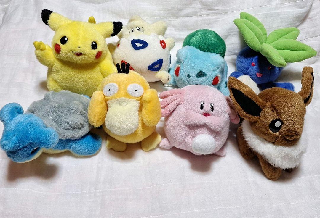 佐*る様 ポケモン　ぬいぐるみギフトボックス　限定　TOMY　ピカチュウ 限定ポケモンぬいぐるみギフトボックス TOMY ポケットモンスター