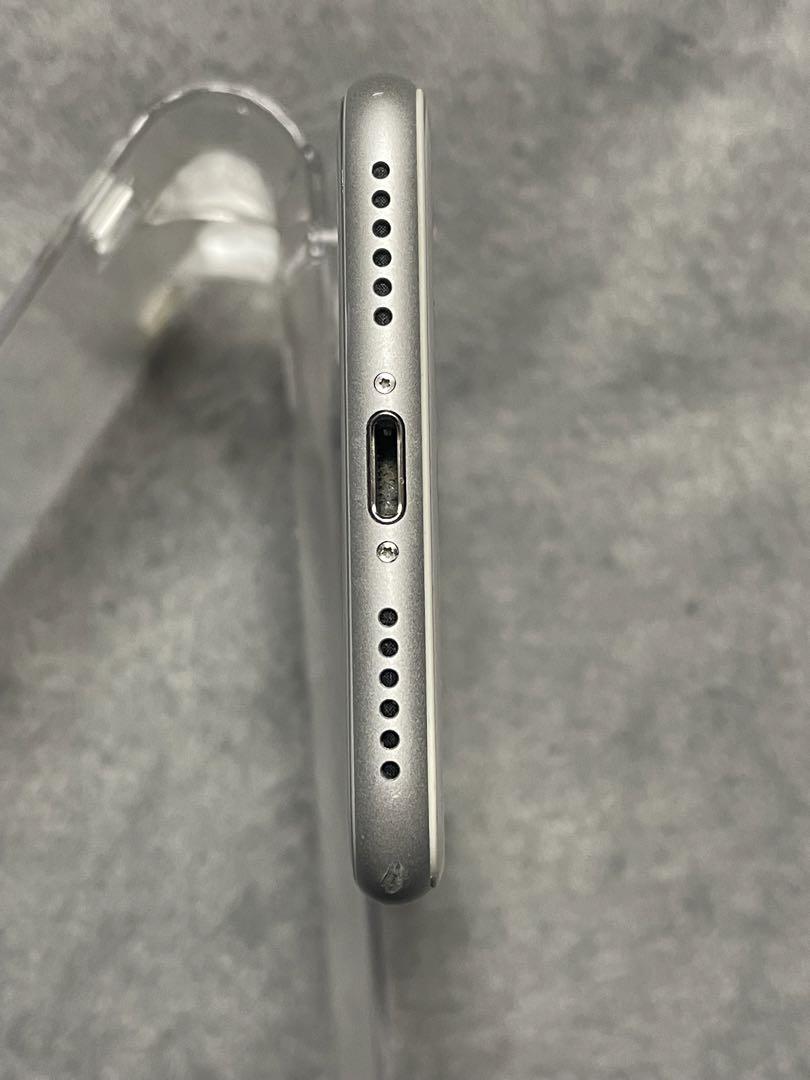 iPhone 8 シルバー 64GB SIM フリー 100%