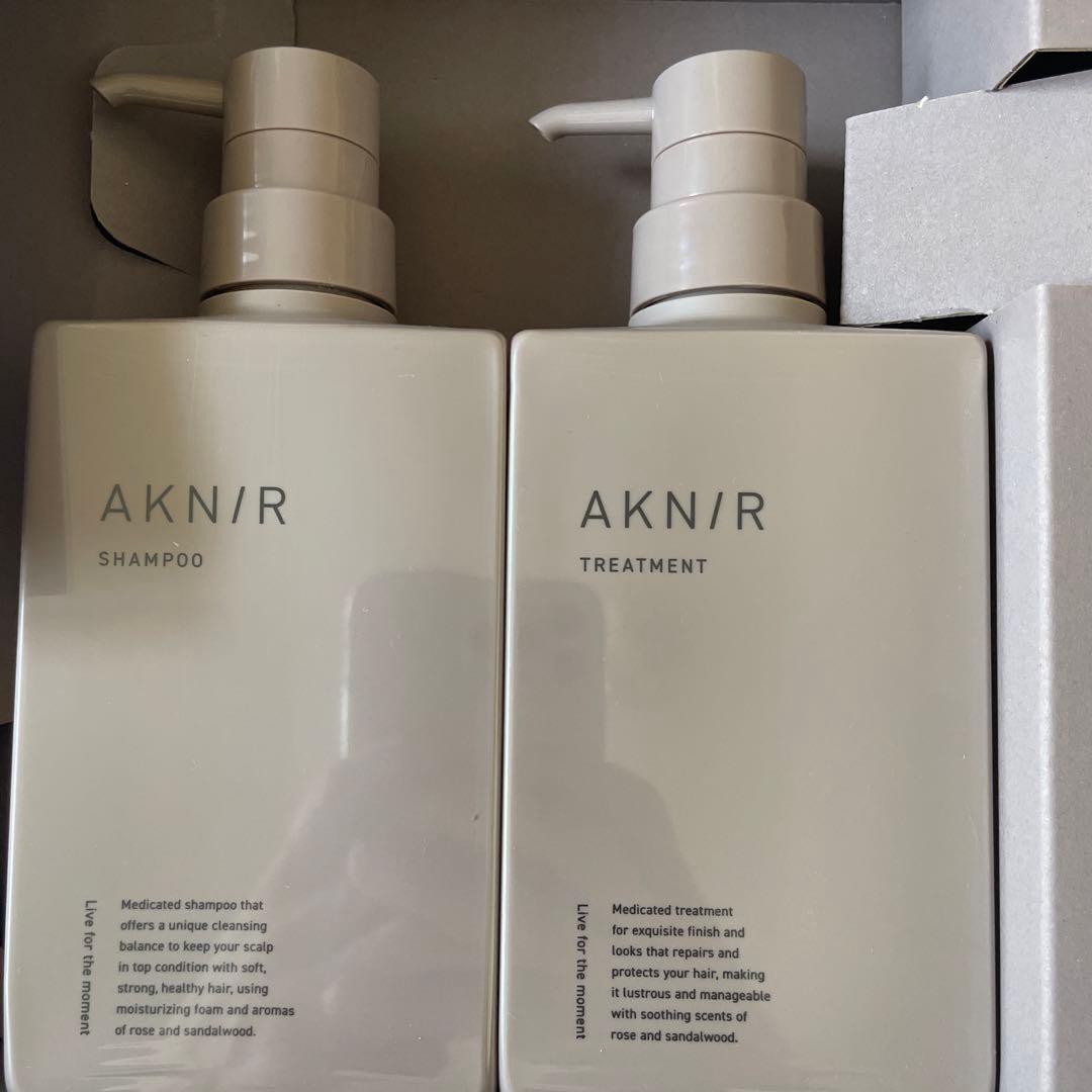 新品•未開封】AKNIR アクニーシャンプー＆トリートメントセット各300ml