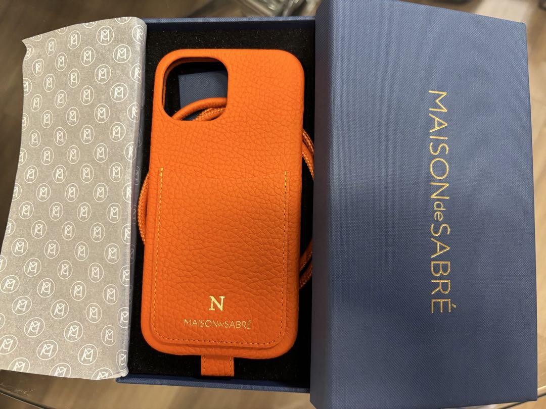 メゾンドサブレ iPhone15 スリングケース　新品未使用 The Sling Phone Case iPhone 15 Pro - Graphite Grey – MAISON