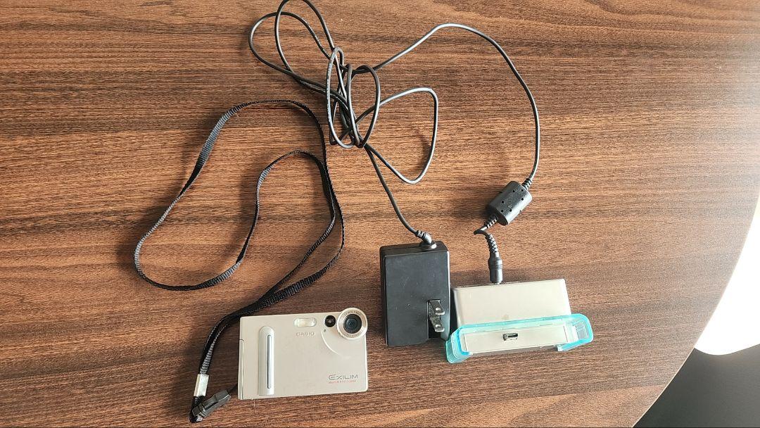 CASIO EXILIM EX-52カードサイズカメラ