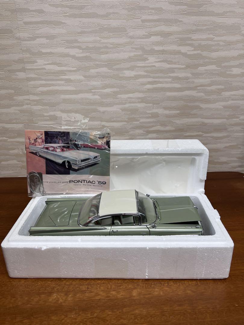 No287ミニカー1/18箱あり 1959 Pontiac Bonneville